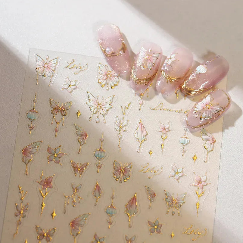 Gold Leaf 3D Nail Art That Shines