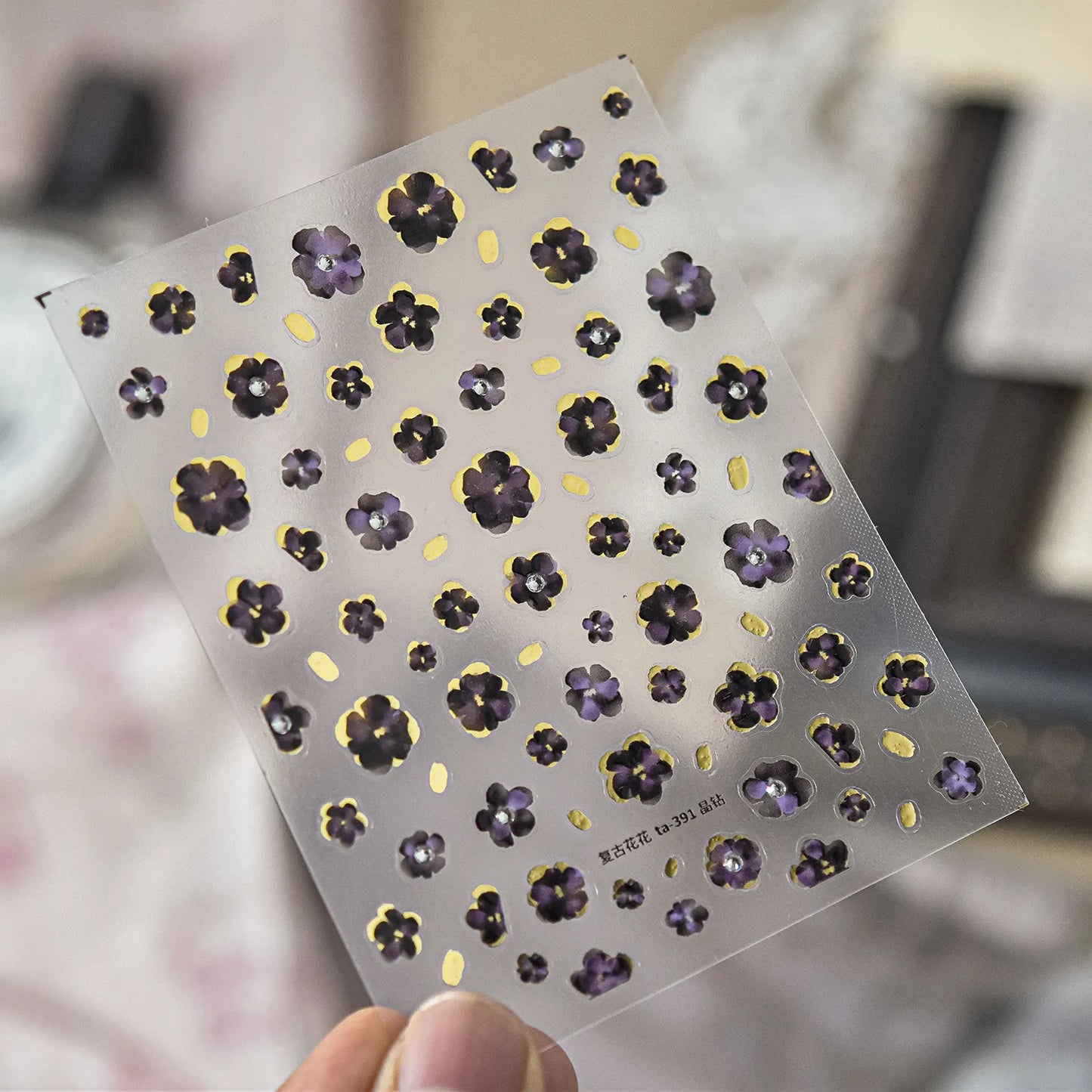 Vintage Floral Nail Stickers with Gold Glitter & Pearl Accents