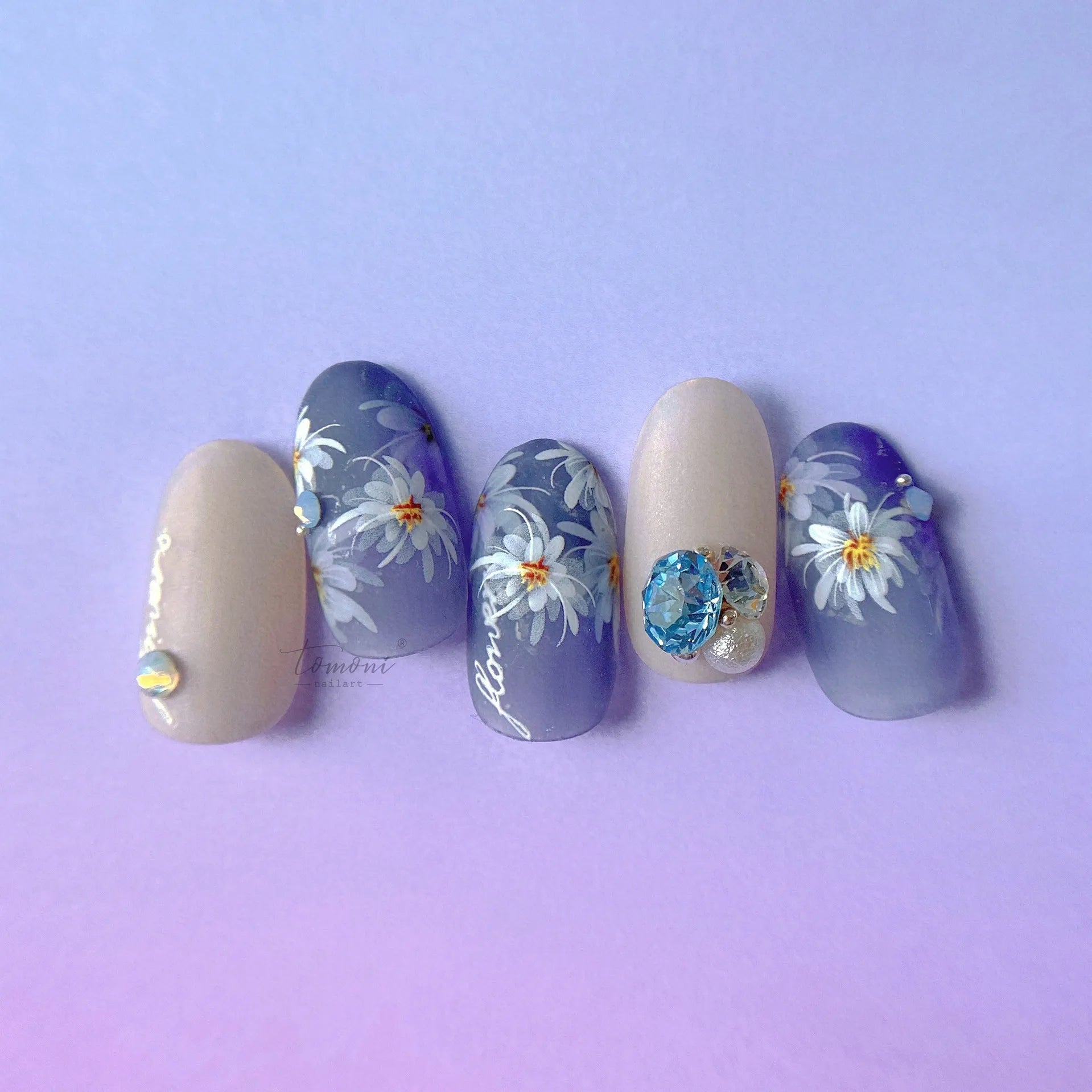 3D Daisy Flower Nail Stickers – Ultra-Thin Nail Art Decals to1343