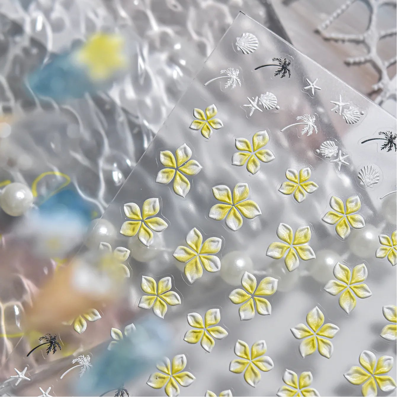 3D Aurora Mermaidcore Nail Stickers - Holographic Jellyfish & Shells