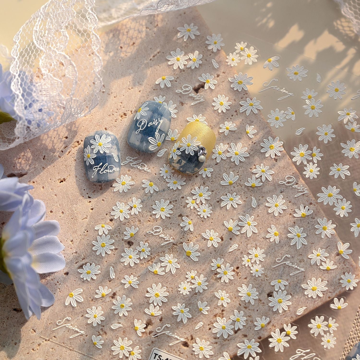 Cute Daisy Flower Nail Art Stickers - Perfect for Spring & Summer Manicures