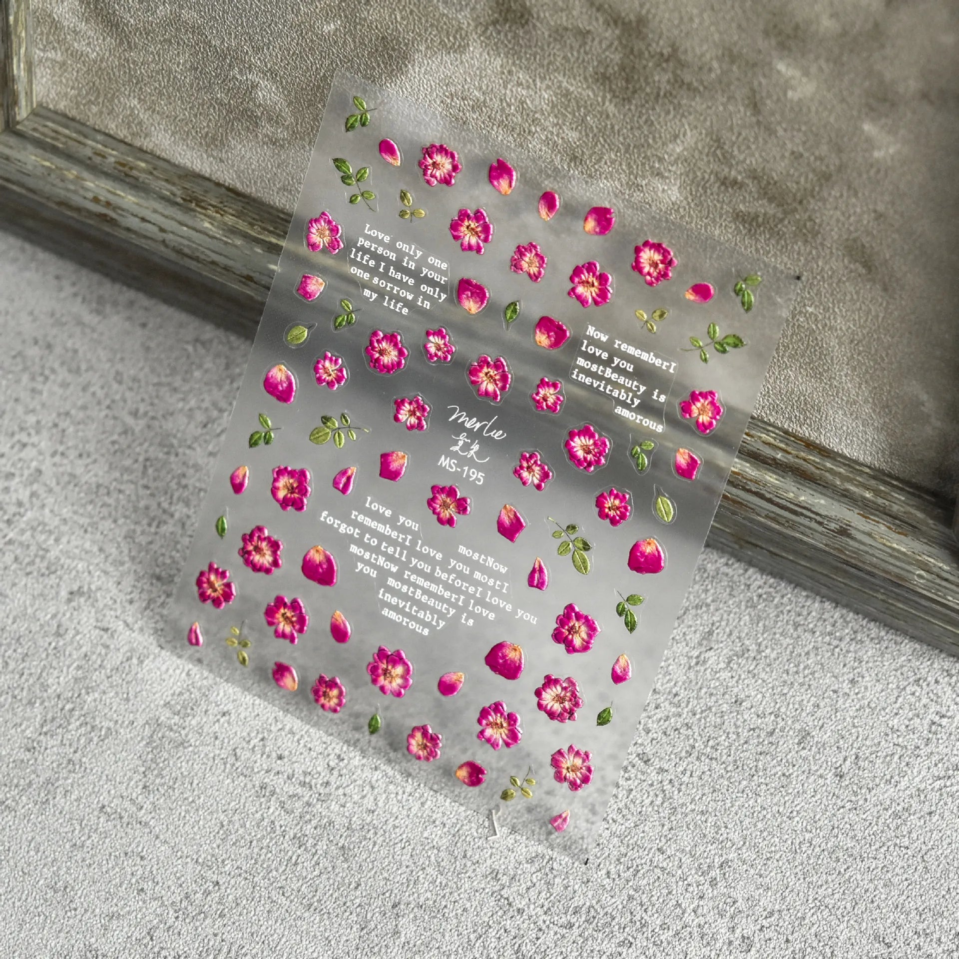 3D Daisy Flower Nail Stickers – Ultra-Thin Nail Art Decals to1343