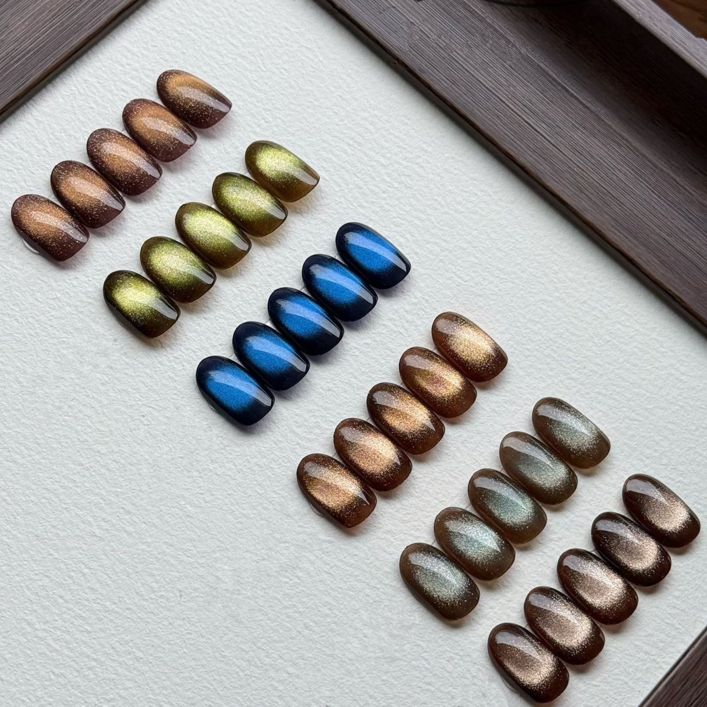 Vintage Colors Cat Eye Magnetic Gel Polish For Fall & Winter 12ml