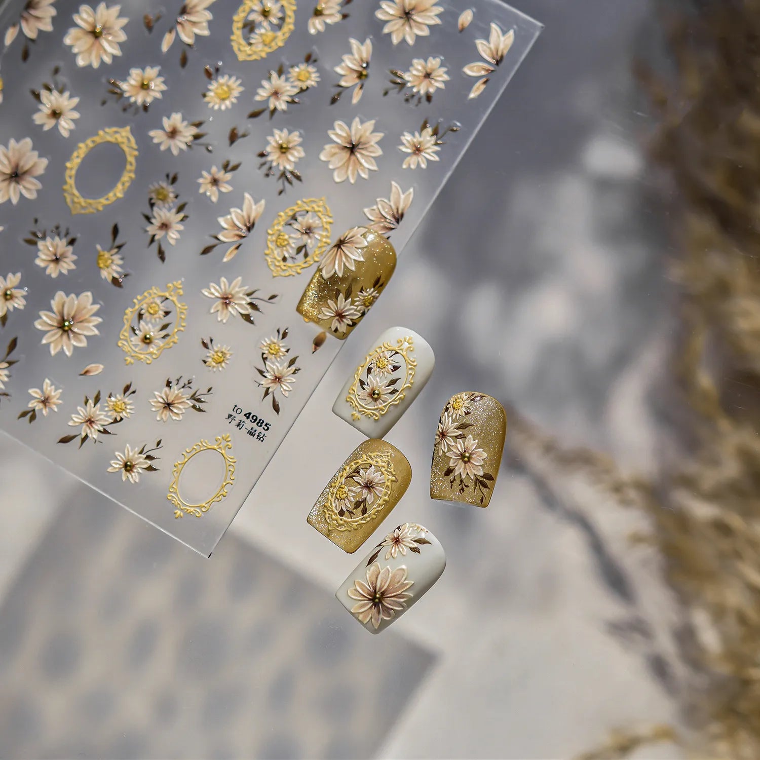 Vintage Gold Frame & Floral Nail Stickers - Elegant 3D Decals for Manicure to4985